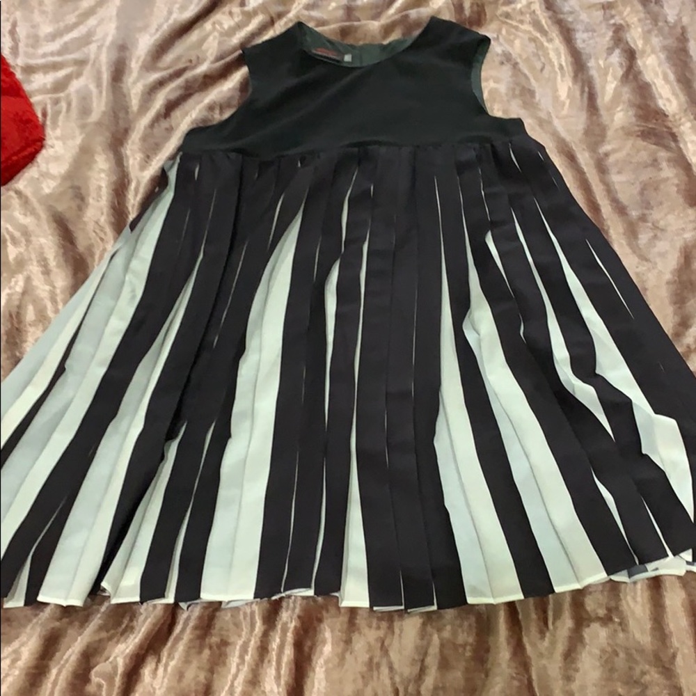 Gorgeous dress with different colors on bottom